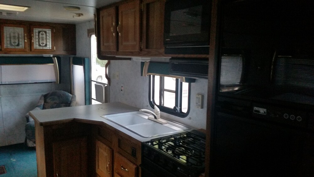 Lake Isabella RV Resort - photo 3
