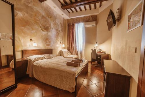 Ronda St. Angelo Suites — 4-Star Luxury Hotel in Rome, Italy