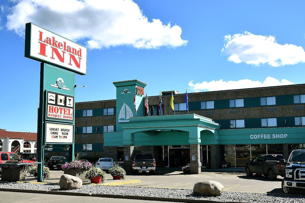 Lakeland Inn Hotel in Cold Lake, Canada