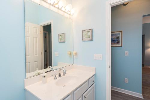 The Surf Shack by Oak Island Accommodations - photo 33