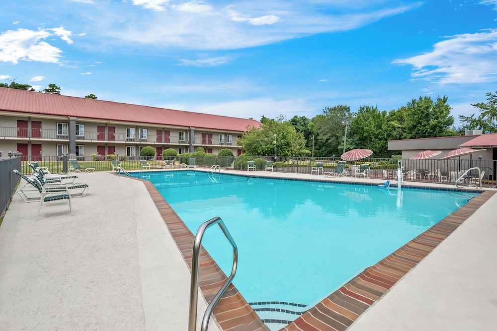Red Roof Inn Hot Springs - photo 25