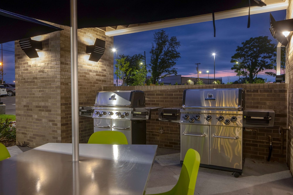 Home2 Suites Downtown Nashville Metrocenter - photo 54
