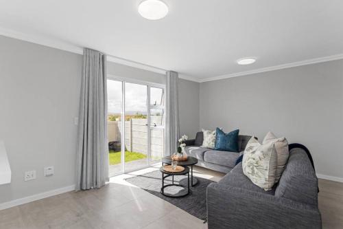 Elegant Spotless 2 Bed For Enchanted Stays