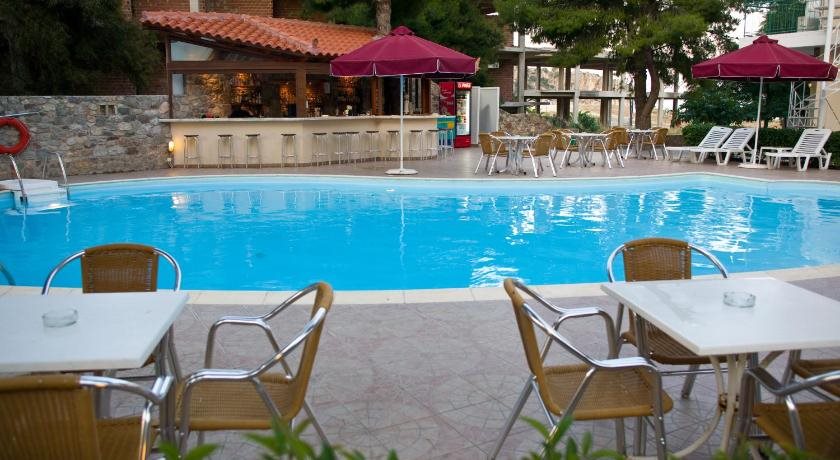 Esperia - carbon neutral hotel in Tolon