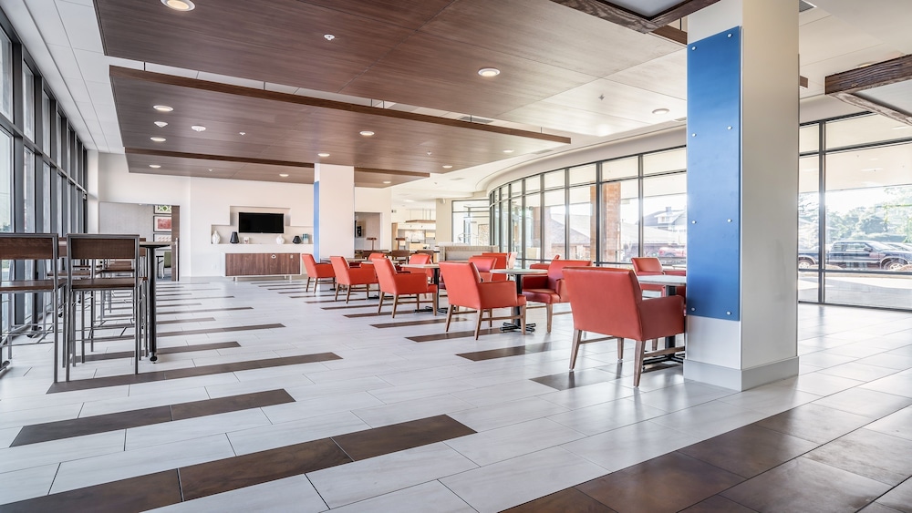 Holiday Inn Express and Suites Platteville by IHG - photo 24