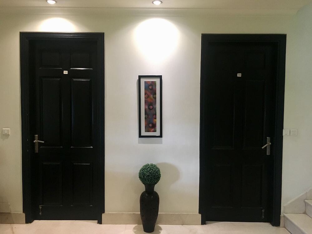 Crown Residence