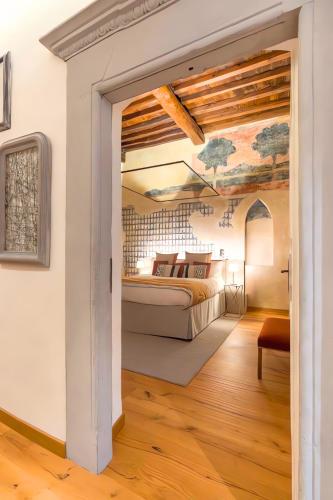 The Tornabuoni Palace By San Firenze Collection — 4-Star Luxury Hotel in Florence, Italy