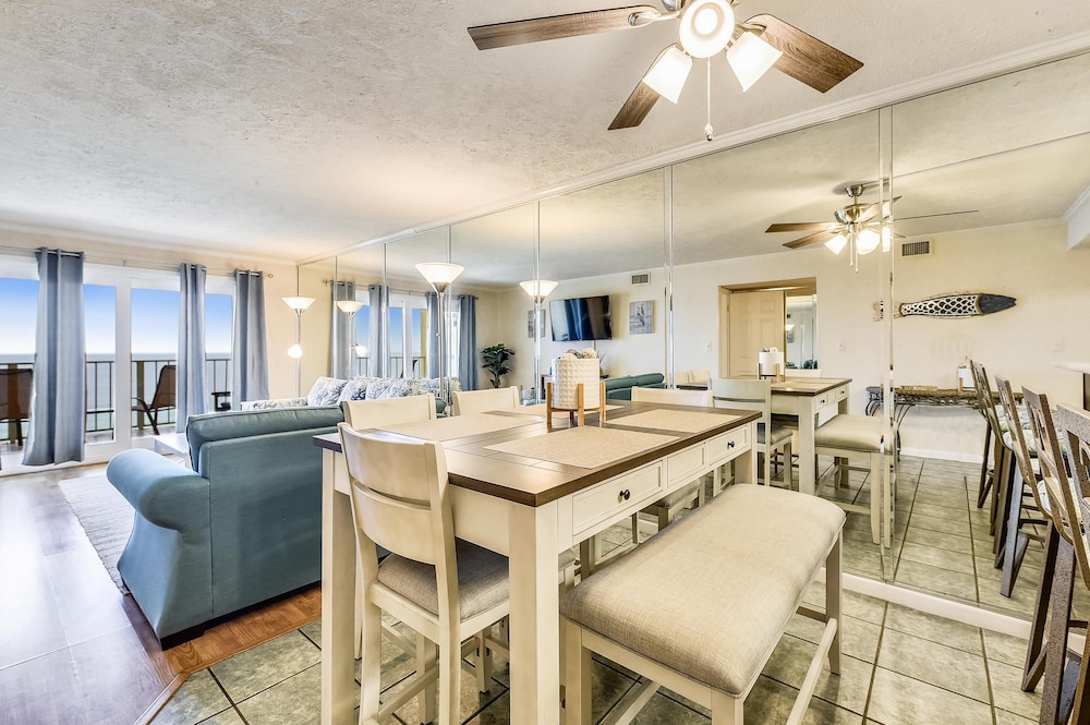 Regency Towers by Book That Condo - photo 55