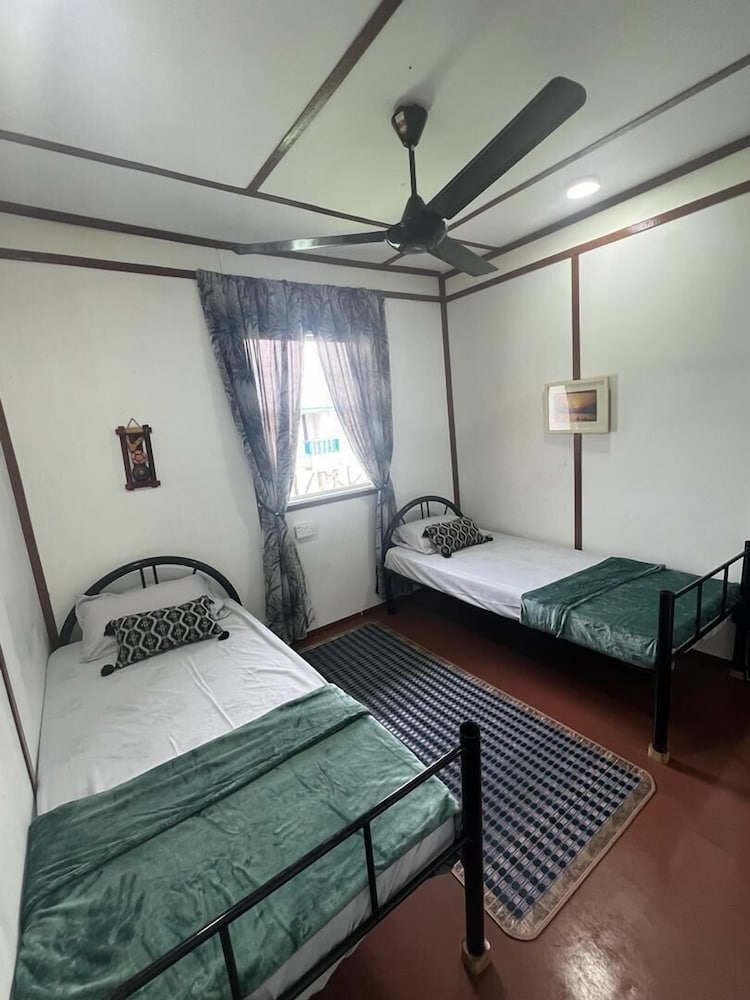 Scuba Buddy Mabul in Semporna, Malaysia