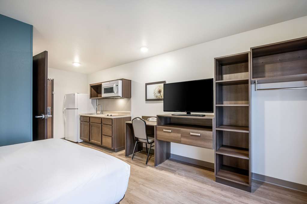 WoodSpring Suites Gurnee Chicago - photo 11