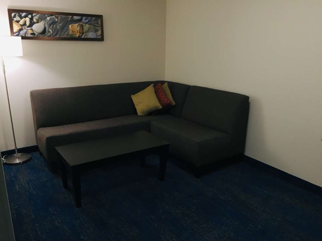 Best Western Plus Portland Airport Hotel & Suites - photo 18