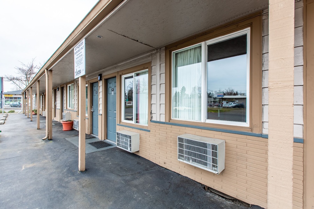 Autzen Inn - photo 45