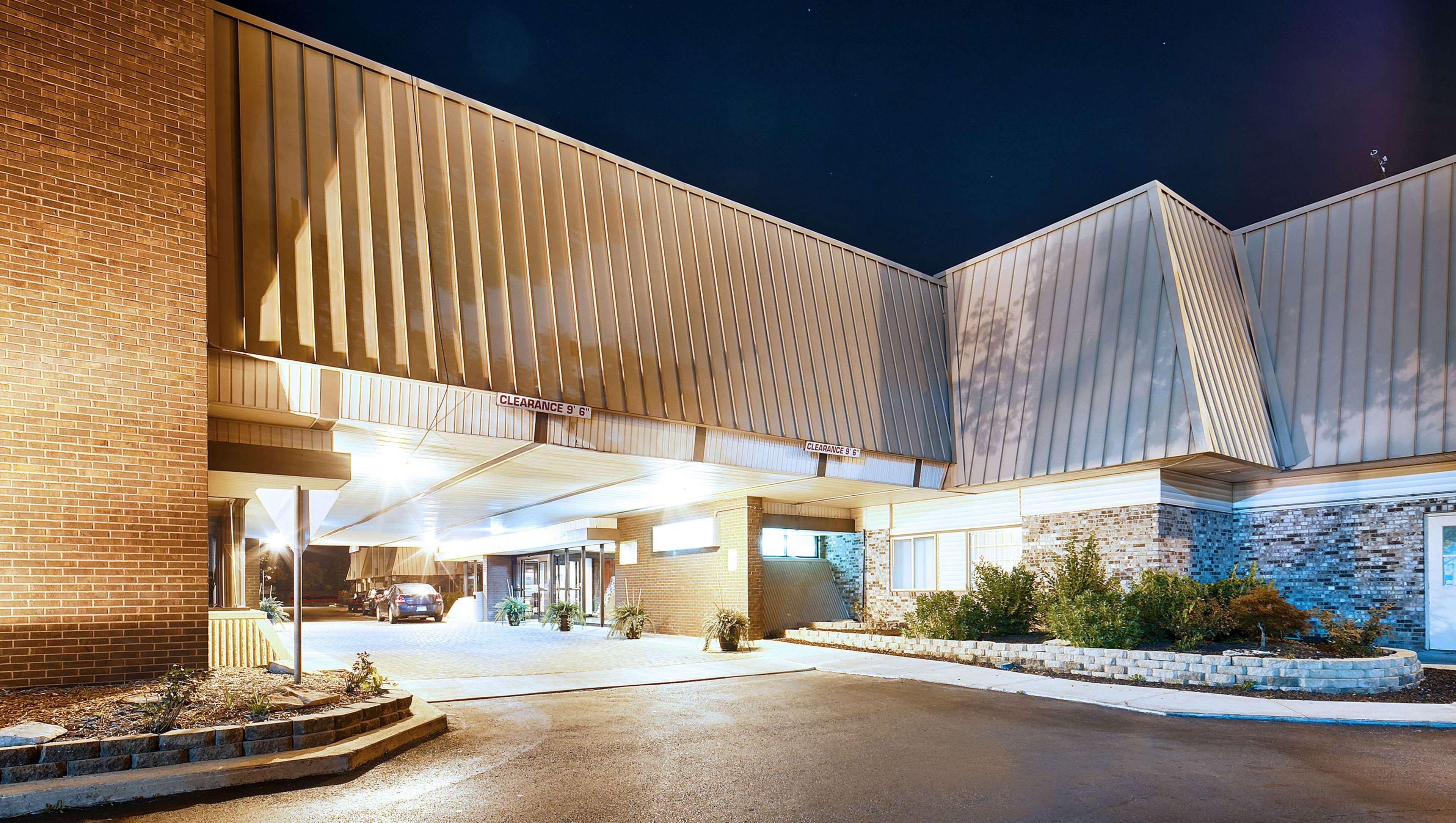 Magnuson Grand Columbus North - photo 24