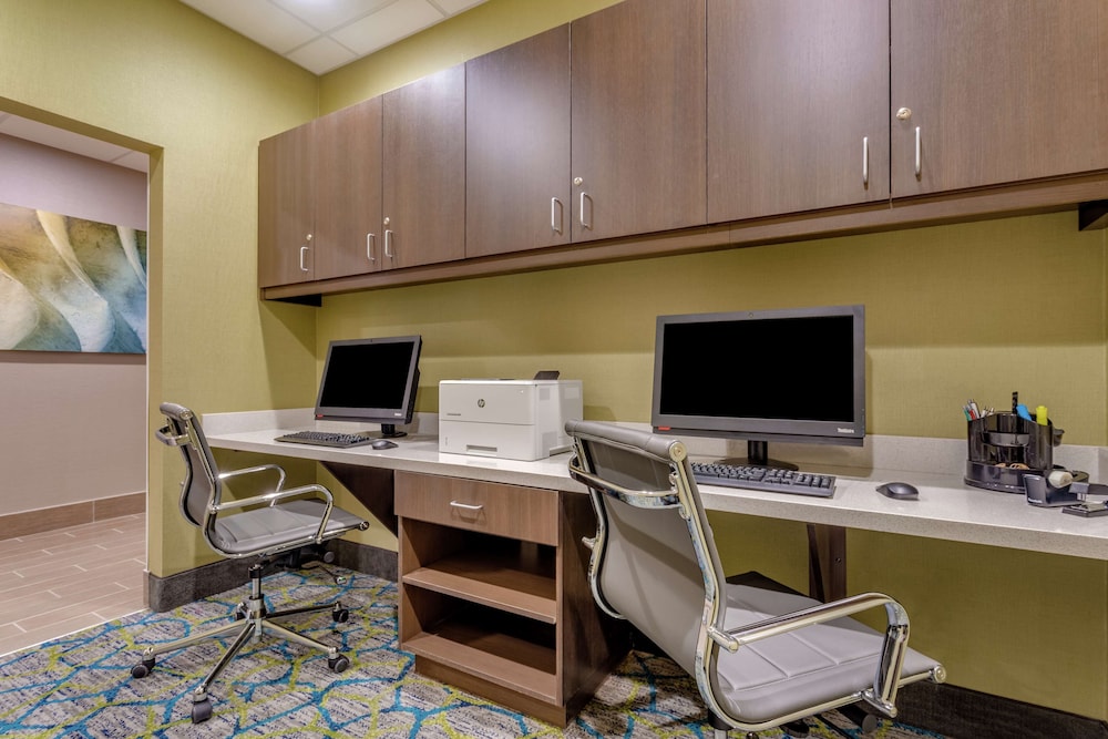 Hampton Inn & Suites Saraland Mobile - photo 33