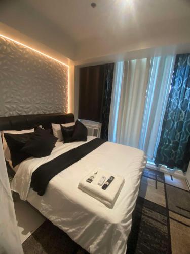Azure skyview 1BR netflix karaoke ps3 Airport — 4-Star Luxury Hotel in Manila, Philippines