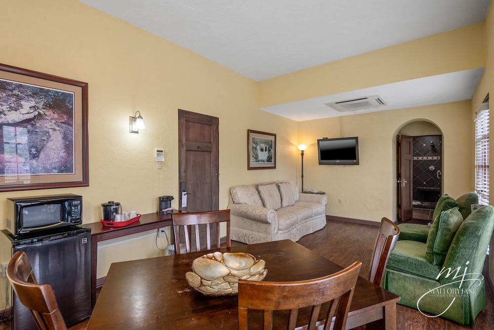 Hotel Seville - photo 29