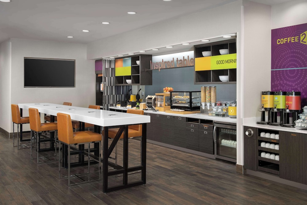 Home2 Suites by Hilton Summerville - photo 21