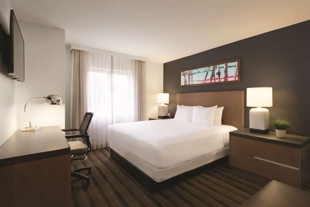 HYATT house Miami Airport - photo 12