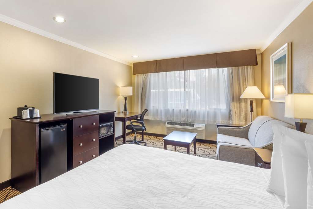 Best Western Plus Orchid Hotel & Suites - photo 38