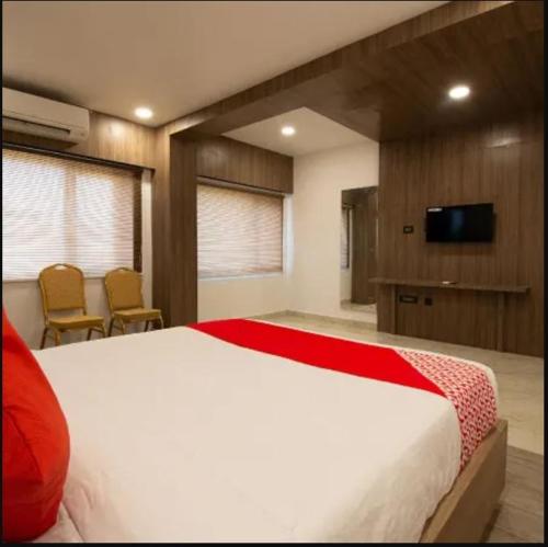 Hotel Aswini Grand Lodge in Guntur, India
