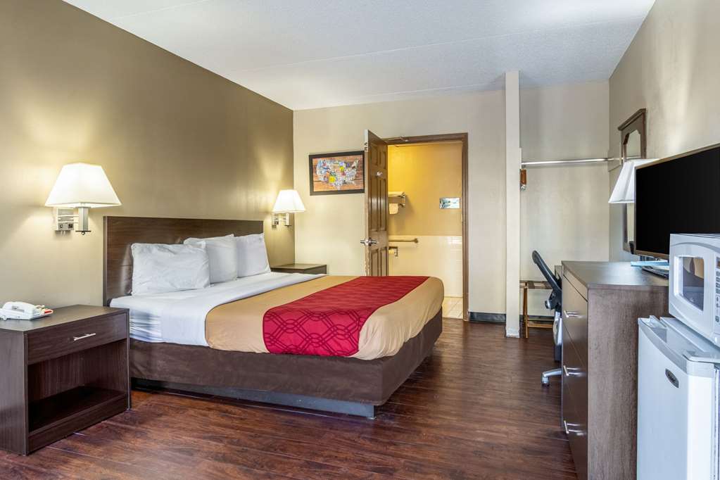 Econo Lodge Conyers - photo 10