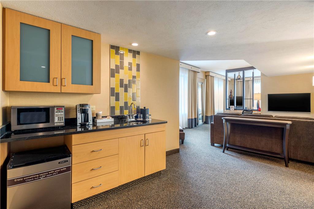 Cambria Hotel Akron Canton Airport - photo 33