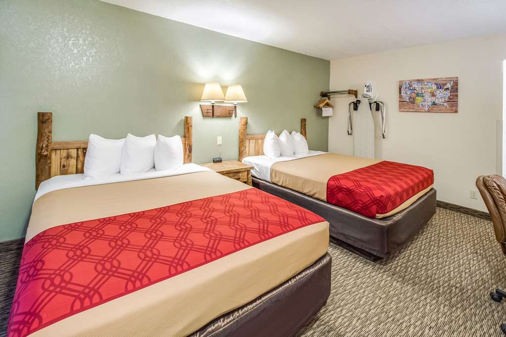 Econo Lodge Custer Crazy Horse Area - photo 20