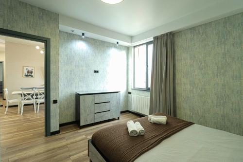Luxurious 3BR Apartment W Stunning views