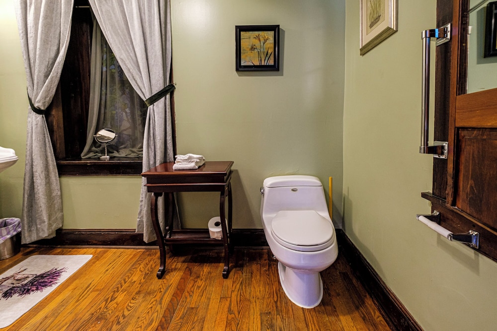 Stone Manor Boutique Inn - photo 30