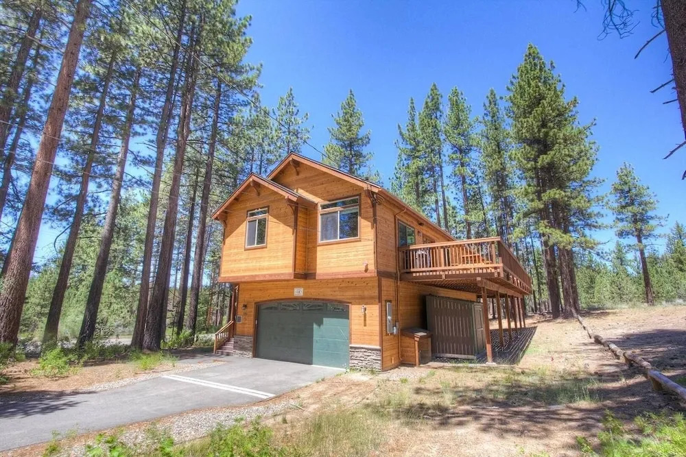 The Phoenix by Lake Tahoe Accommodations — 4-Star Luxury Hotel in South Lake Tahoe, United States