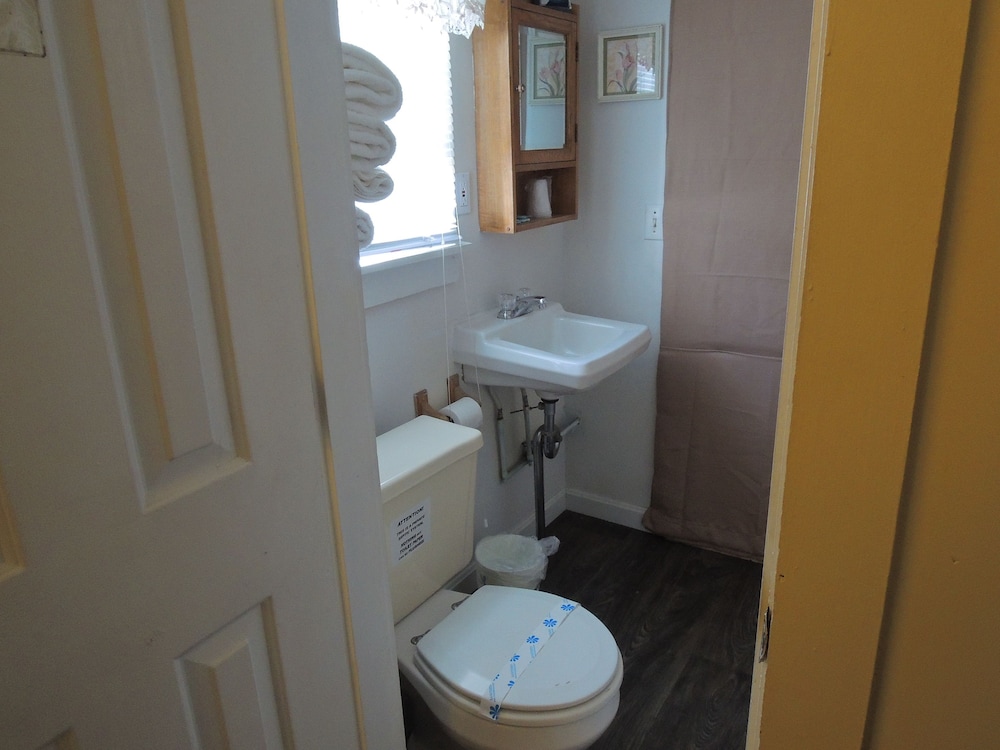 Shorelands Guest Resort and Cottages - photo 43