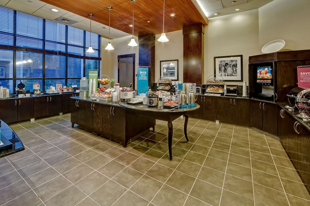 Hampton Inn & Suites Nashville Downtown - photo 61