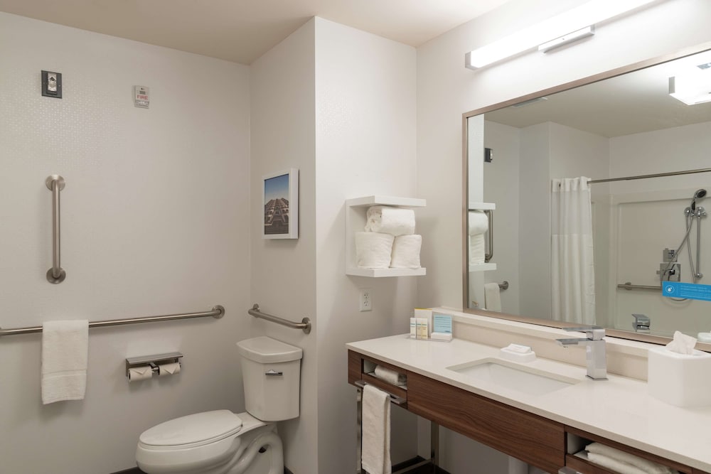 Hampton Inn & Suites Xenia Dayton - photo 28