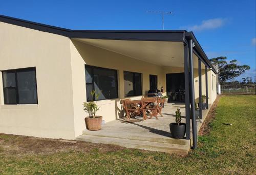 Pleasant Hill BnB — 4-Star Luxury Hotel in Mount Gambier, Australia