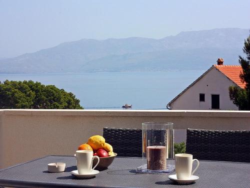 Apartments Tomy One Bedroom Apartment with Balcony and Sea view Apartment 1 — 4-Star Luxury Hotel in Sutivan, Croatia