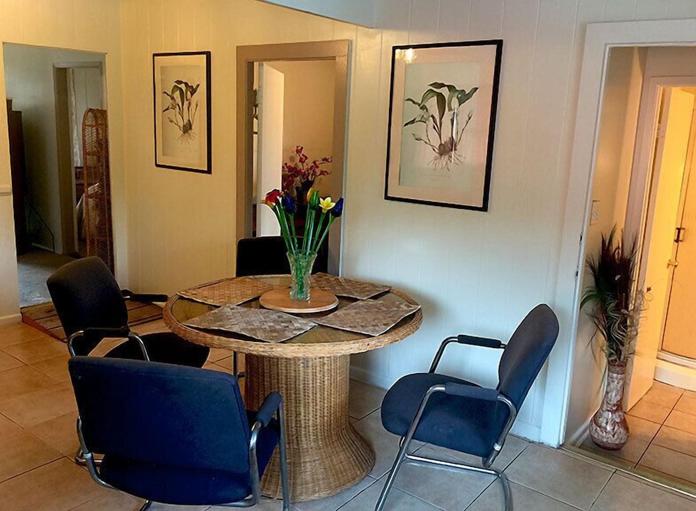Island Paradise Inn - photo 8