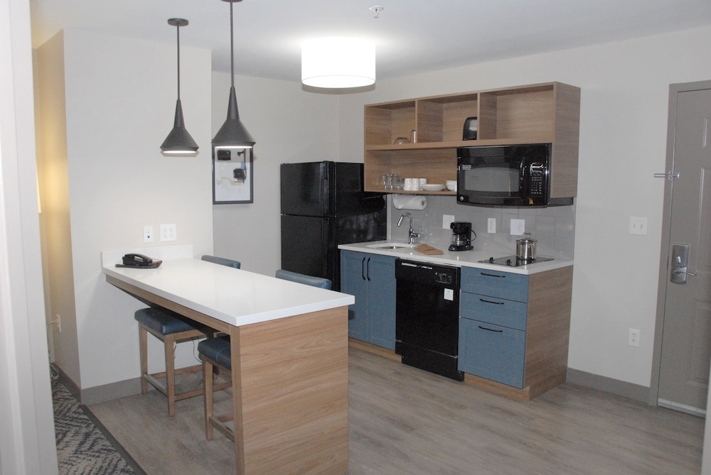 Candlewood Suites Tallahassee an IHG Hotel - photo 4