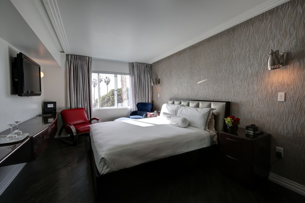 Shangri La Santa Monica - photo 18