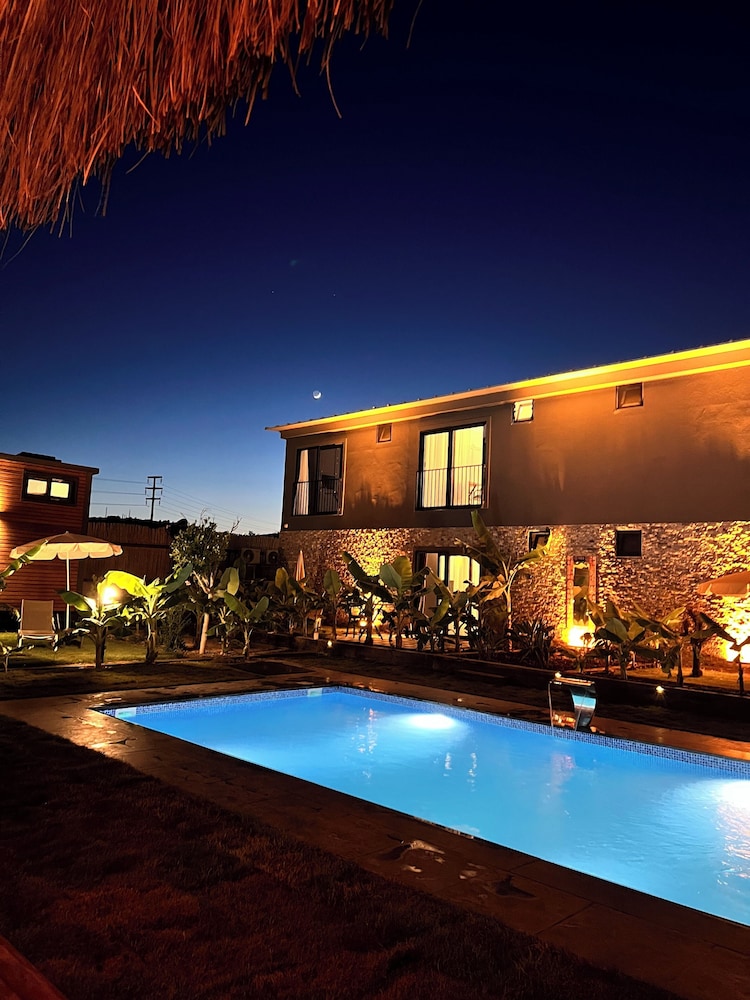 Aden Garden Otel - last minute hotel in Cesme