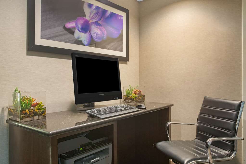 La Quinta Inn by Wyndham San Marcos - photo 65
