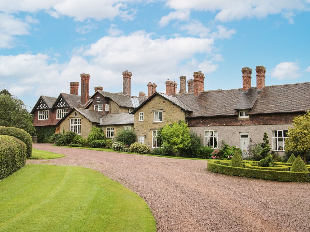 The Butlers Quarters — 4-Star Luxury Hotel in Much Wenlock, United Kingdom