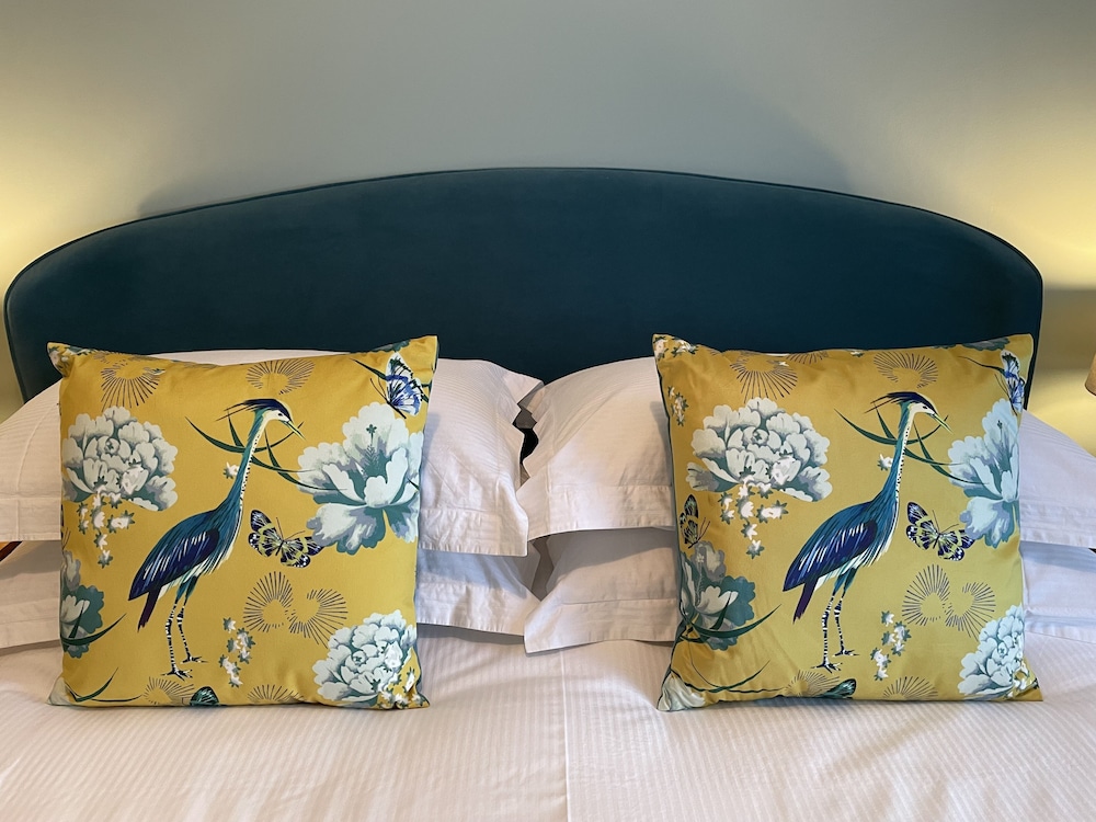 Number 46 — 4-Star Luxury Hotel in Hastings, United Kingdom