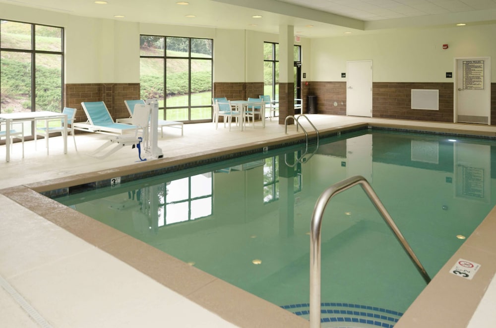 Hampton Inn Hickory - photo 33