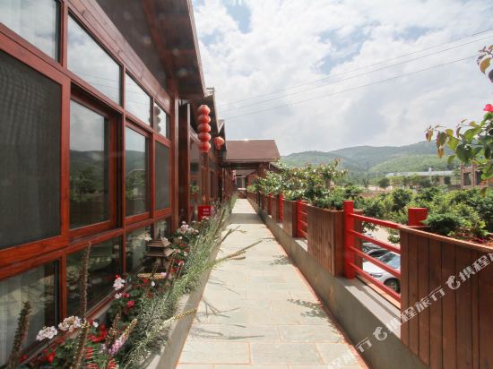 Xinjia Yuquan Hot Spring Hotel in Miyang, People's Republic of China