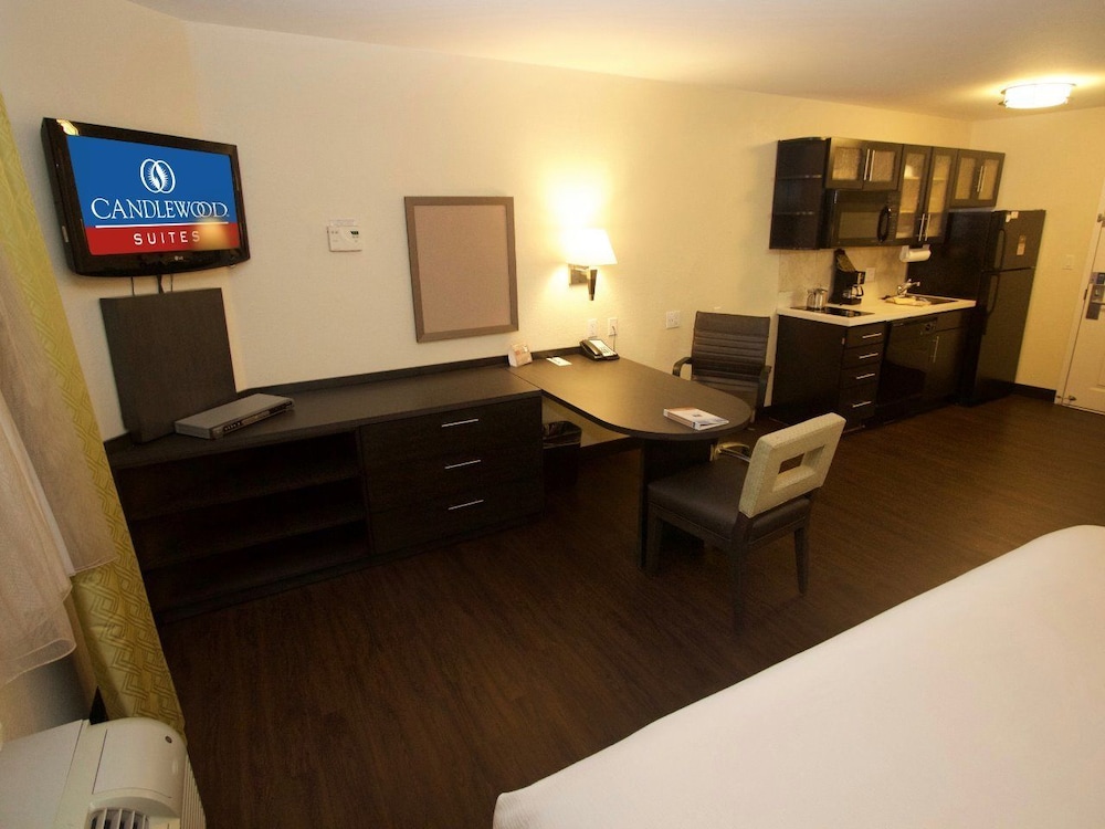 Candlewood Suites West Little Rock by IHG - photo 10