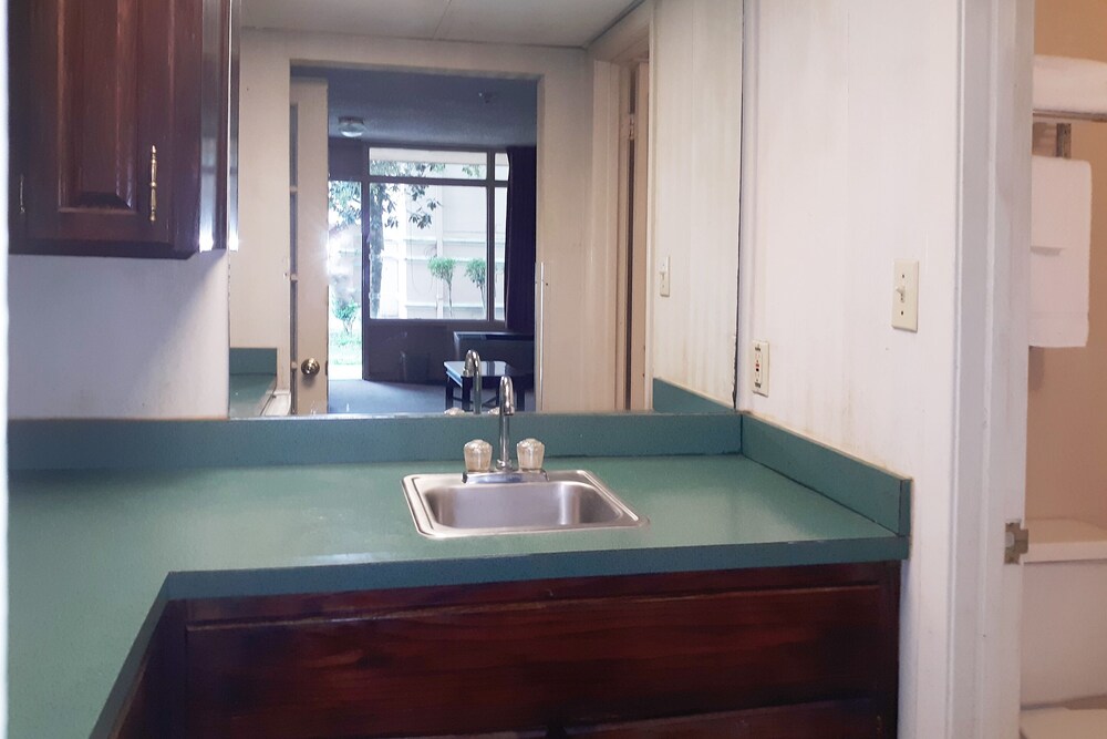 Hotel Candlelight by OYO Rooms - photo 6