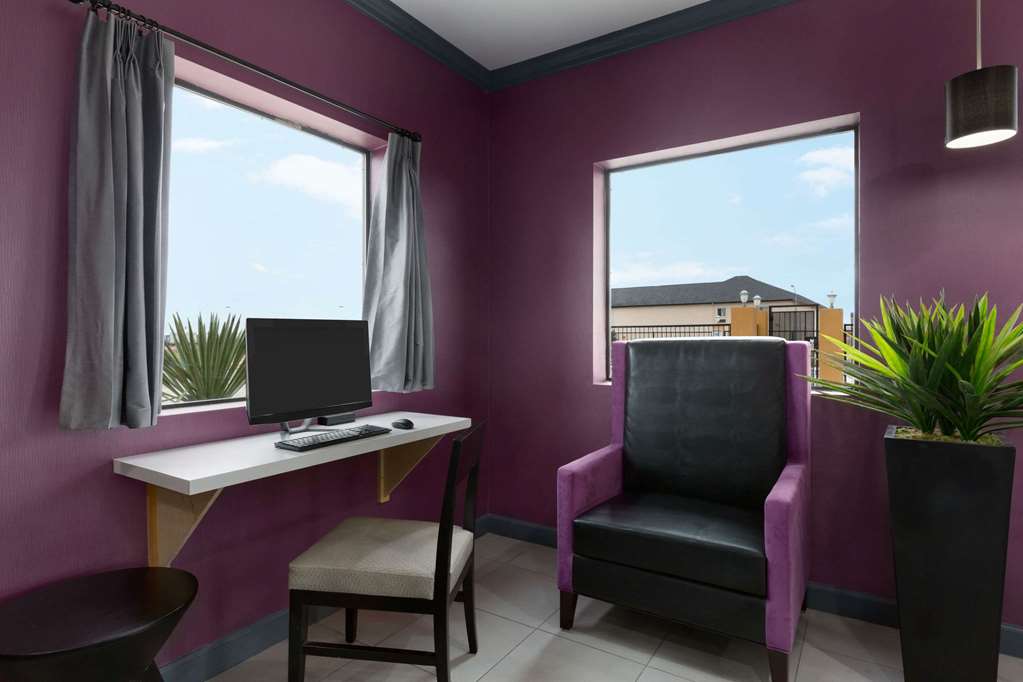 Days Inn by Wyndham Odessa - photo 23