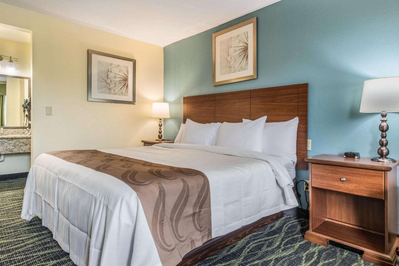 Quality Inn Bellevue - photo 9
