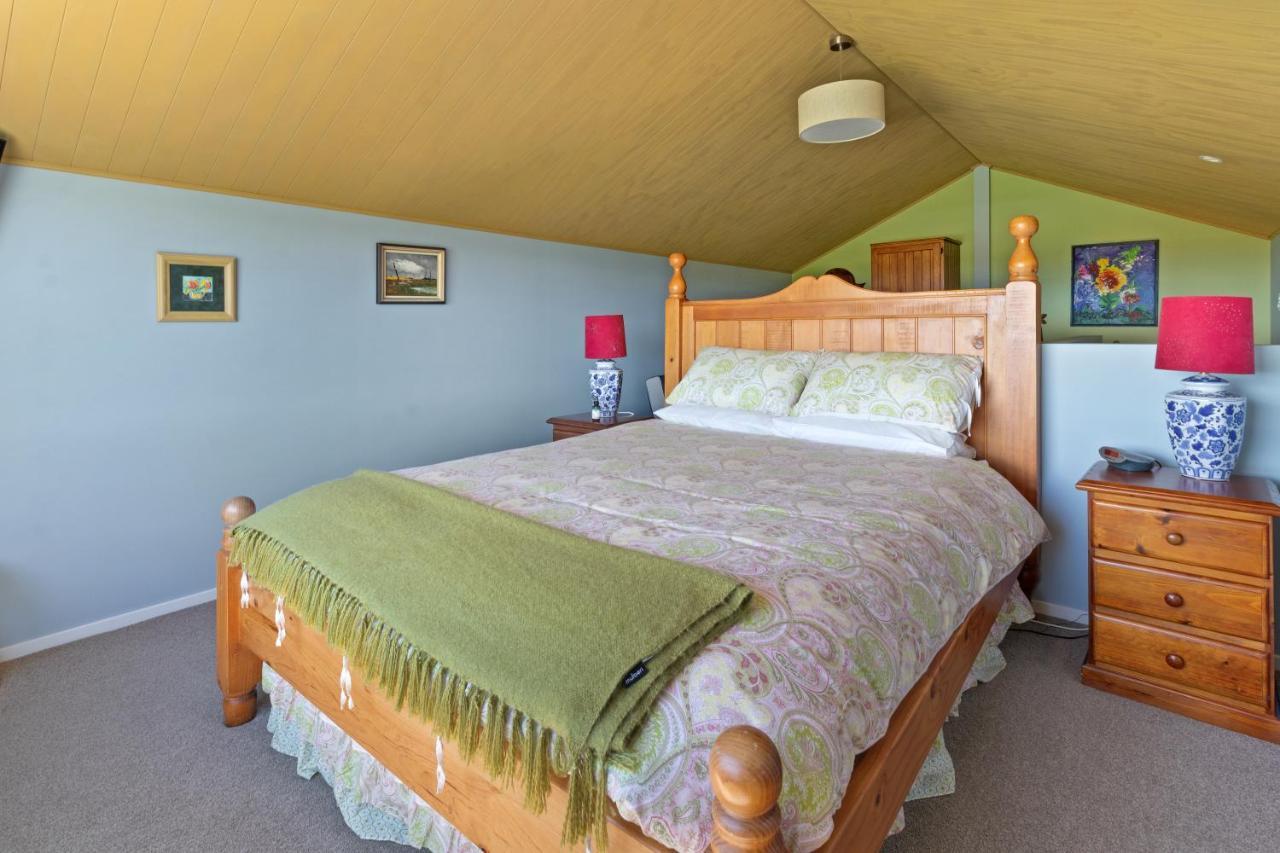 Delightful 1 Bed Barn with Stunning Mountain Views... — 4-Star Luxury Hotel in Timaru, New Zealand