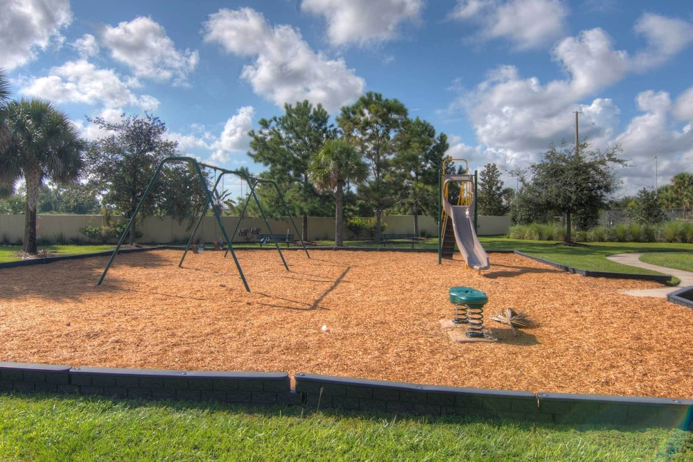 4 Mi to Disney: Compass Bay Resort Gem w Views - photo 29